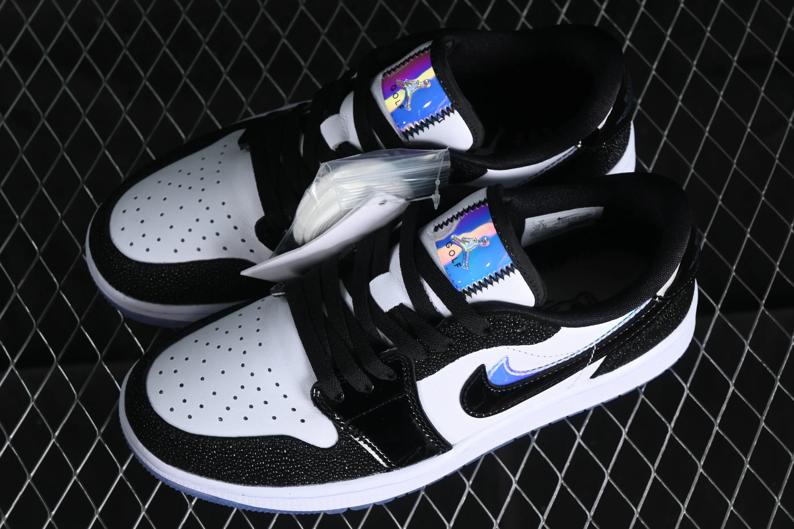 All categories Air Jordan Jordan series basketball shoes Air Jordan 1 Low G version pure original Air Jordan 1 Low Golf AJ1 Joe 1 new golf version laser patent leather black double hook FZ4159-100
